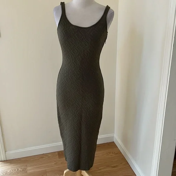 Fendi X Skims olive green embossed logo illinois midi dress in SZ 8/44. is  available for purchase on au PAY Market - Imported Goods Online Store  Co.Ltd. | au PAY Market -